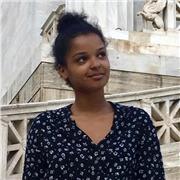 Étudiante à Sciences Po Paris, bilingue en anglais, je propose des cours afin d'améliorer l'expression écrite comme l'expression orale en m'adaptant aux besoins de l'élève